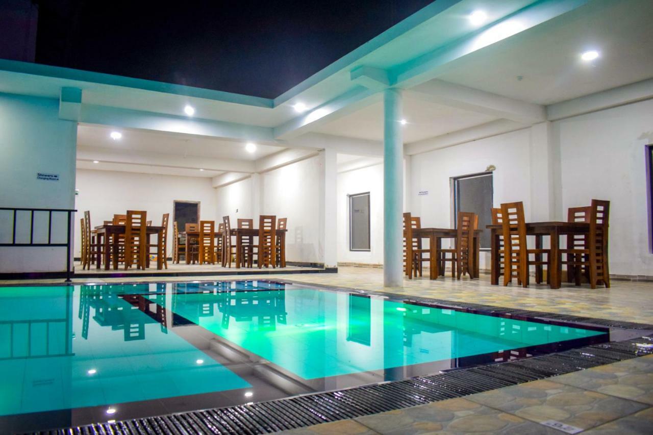Lion Resort Polonnaruwa Exteriör bild