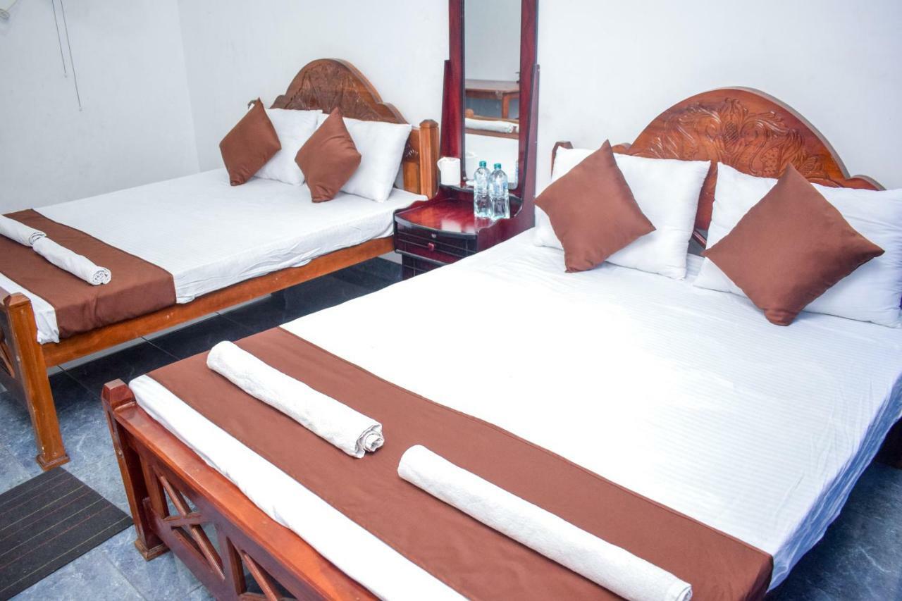 Lion Resort Polonnaruwa Exteriör bild