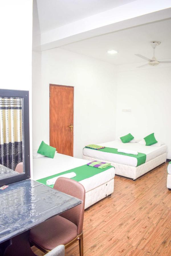 Lion Resort Polonnaruwa Exteriör bild